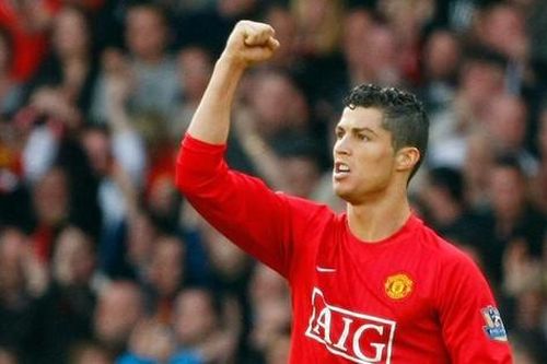 Tiết lộ bất ngờ về số áo của Ronaldo tại M.U