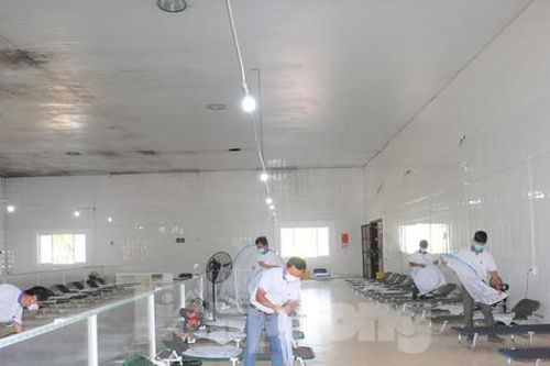Bình Dương trưng dụng nhà xưởng để cách ly ngay người test nhanh dương tính