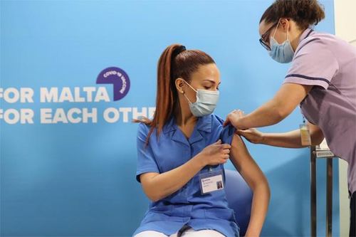 Nước có tỷ lệ tiêm vắc xin Covid-19 cao nhất thế giới