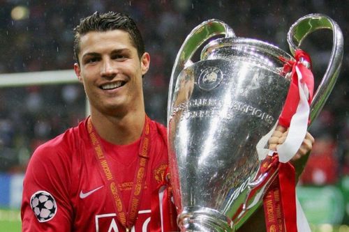 Sự thật thương vụ MU mua Ronaldo