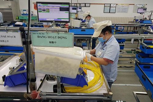 Cần tăng công nhân tham gia sản xuất tại các khu công nghiệp để đáp ứng nhu cầu đơn hàng