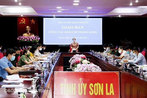 Hội nghị giao ban công tác báo chí tháng 8