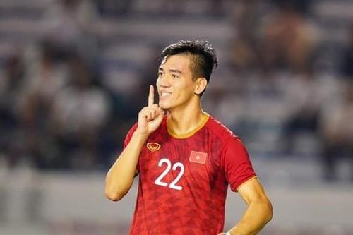 Tiến Linh xuất hiện trên fanpage chính thức FIFA World Cup cùng loạt ngôi sao nổi tiếng