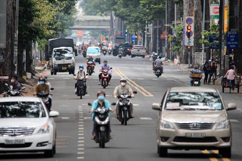 Phát hiện 30 F0 ra đường, Công an TP.HCM xử lý thế nào?