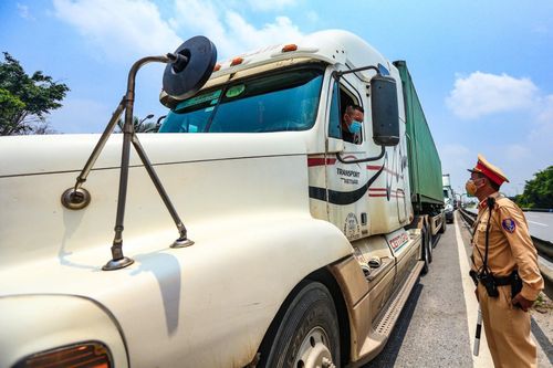 Ba tỉnh miền Trung siết chặt kiểm soát dịp 2/9