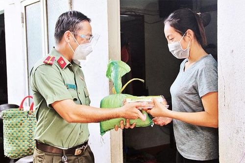 Không quên người dân trong các khu nhà trọ