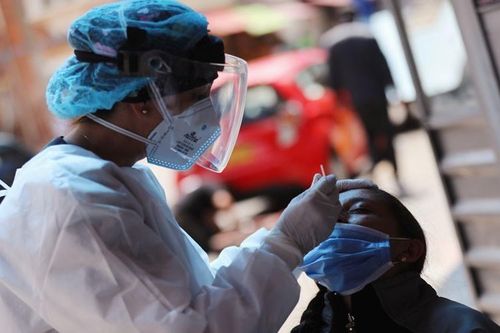 WHO theo dõi biến thể mới của virus SARS-CoV-2