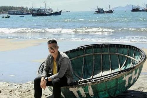 Nam sinh quê Hải Phòng quyết tâm theo đuổi ước mơ trở thành thầy giáo dạy tiếng Anh