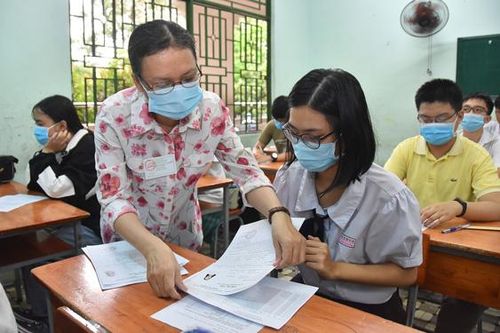 Đổi mới đánh giá học sinh: Không làm khó người dạy, thêm cơ hội cho người học