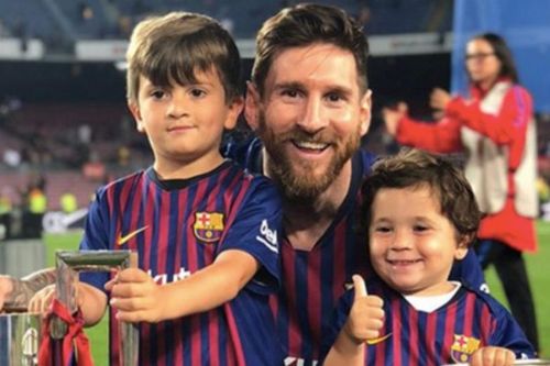 Hai con trai Messi gia nhập nhập đội trẻ của PSG
