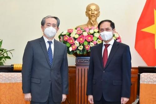 Việt Nam-Trung Quốc phối hợp chặt chẽ để chuyến vaccine Covid-19 về Việt Nam trong thời gian sớm nhất