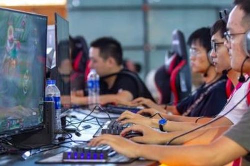 Trung Quốc cấm trẻ em chơi trò chơi điện tử trực tuyến trong tuần