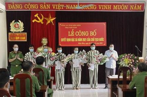 Điện Biên công bố và trao quyết định đặc xá của Chủ tịch nước