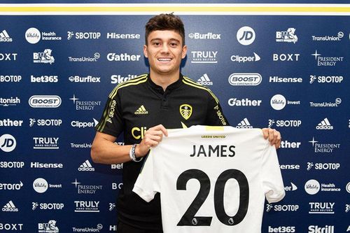 Leeds mua Daniel James từ MU với giá kỷ lục