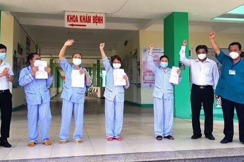 Hơn 110.000 bệnh nhân COVID-19 tại TP.HCM đã được xuất viện