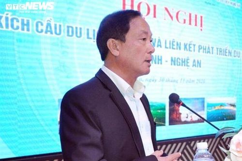 Cảnh cáo, miễn nhiệm Giám đốc Sở du lịch Bình Định đi đánh golf giữa mùa dịch