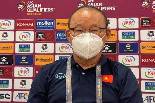 HLV Park Hang Seo: 'Tuyển Việt Nam được tiếp sức vì thi đấu vào ngày Quốc khánh'