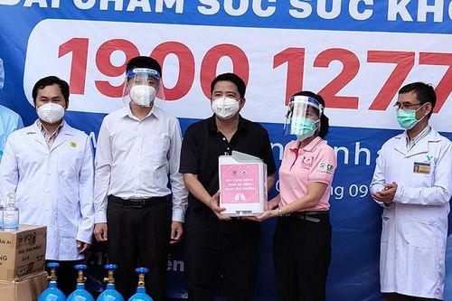 Thêm một tổng đài chăm sóc sức khỏe bệnh nhân Covid-19 tại nhà