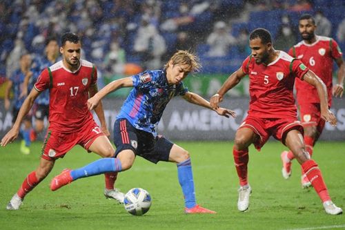 Nhật Bản bại trận trước Oman ngay trên sân nhà