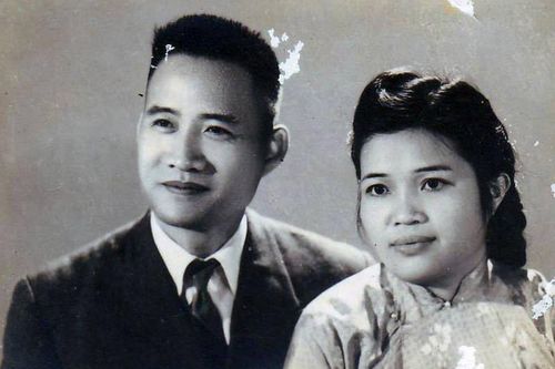 Chân dung nữ giải phóng quân kéo cờ Tổ quốc ngày Độc lập 2/9/1945