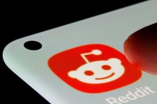 Reddit cấm thảo luận những thông tin sai lệch về Covid sau các cuộc biểu tình 'ngoại tuyến'