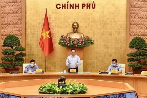 Chính phủ: Tiêm vắc xin để đạt miễn dịch cộng đồng chậm nhất vào đầu năm 2022