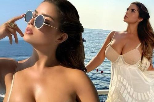 'Nữ hoàng nội y' Anh quốc Demi Rose tung loạt ảnh gợi cảm 'nóng mắt'
