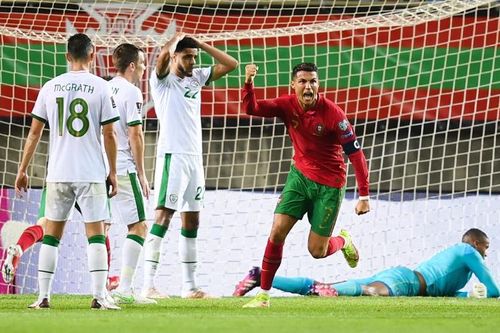 Ronaldo đi vào lịch sử, Bồ Đào Nha thắng siêu kịch tính