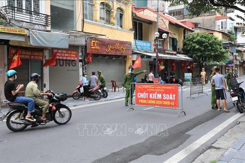 Hà Nội: Kiểm soát chặt người ra đường trong ngày lễ Quốc khánh 2/9