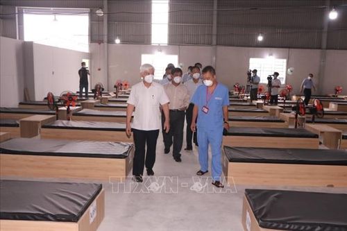 Vận hành thêm bệnh viện dã chiến 2.000 giường 'chia lửa' cho vùng đỏ ở Bình Dương