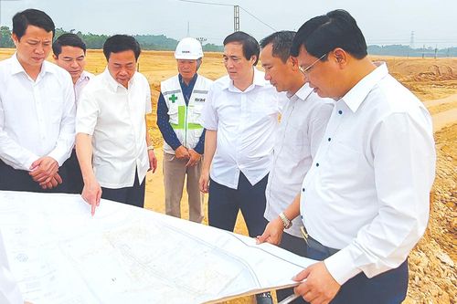 Phát huy truyền thống, quyết tâm xây dựng quê hương Đất Tổ phát triển hàng đầu khu vực Trung du và miền núi phía Bắc