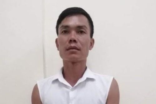 Bắt kẻ ném bom xăng thiêu cửa hàng xe máy, nhiều xe cháy rụi