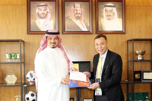 Liên đoàn Bóng đá Saudi Arabia sẽ hỗ trợ các đội tuyển bóng đá Việt Nam