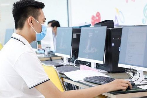 Cho phép thi tuyển thạc sĩ theo hình thức trực tuyến