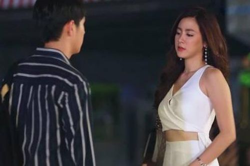 Biết có tiểu tam chen vào hôn nhân, cô vợ không nổi đóa chỉ mặc đầm sexy và mở tiệc mà khiến mọi thứ trở về quỹ đạo 1 cách ngoạn mục