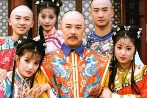 23 năm sau 'Hoàn Châu Cách Cách': Người tử nạn, kẻ mất hết, chỉ mỗi Ngũ A Ca trụ lại
