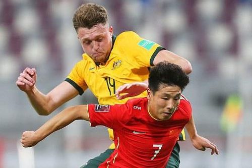 Wu Lei mờ nhạt trong trận Trung Quốc thua Australia 0-3