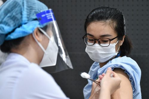 TP.HCM cần làm gì sau khi tiêm mũi 1 cho hơn 80% người lớn?