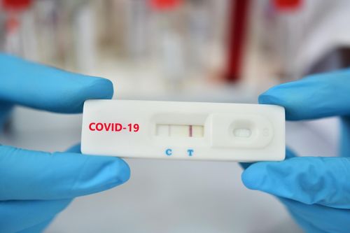 Những sai lầm khi tự lấy mẫu test nhanh tại nhà