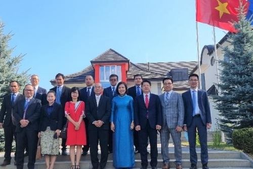 Phái đoàn đại diện Việt Nam tại Geneva mừng Quốc khánh 2/9
