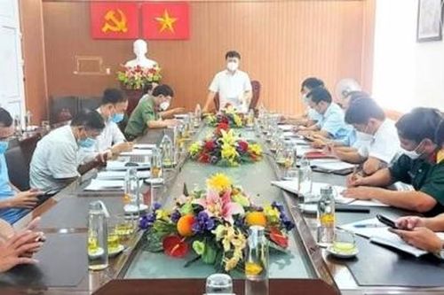 Bí thư, Chủ tịch và Trưởng Công an xã bị đình chỉ công tác khi để F0 lây lan dịch bệnh