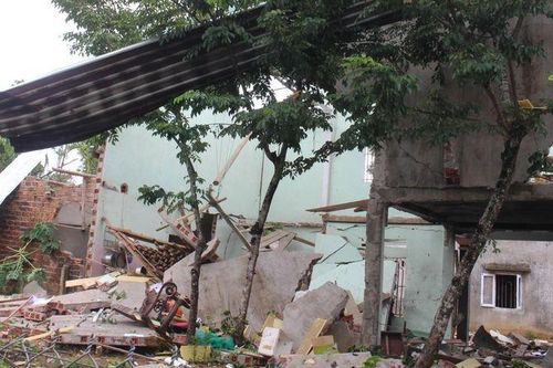 Quảng Nam: 2 người tử vong sau tiếng nổ lớn