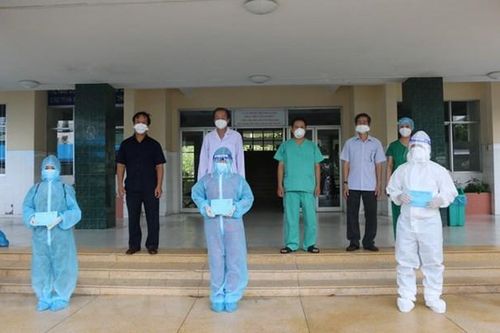 Bộ Y tế kêu gọi những người đã khỏi bệnh tham gia chống dịch