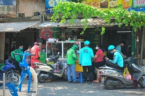 Hà Nội: 'Shipper' giao hàng sẽ được hoạt động từ 9-20 giờ hàng ngày?