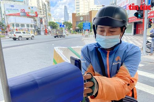 TP Hồ Chí Minh thử nghiệm camera quét mã QR khi qua chốt kiểm soát