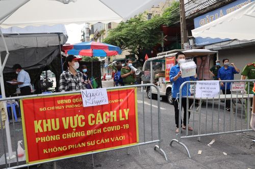 Kéo dài thời gian cách ly y tế tại 2 phường Văn Chương và Văn Miếu