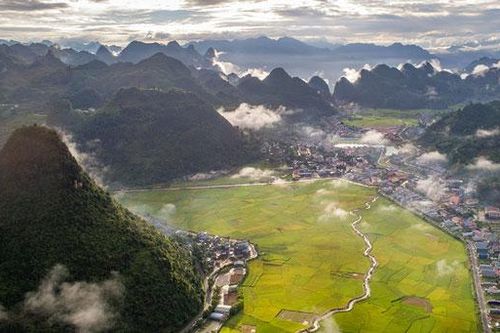 'Bức tranh' Mường Khương trong mây mùa lúa chín