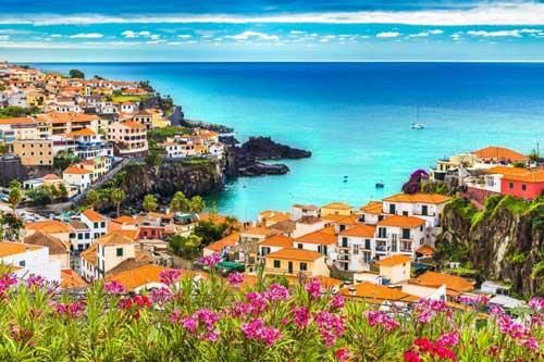 Madeira - hòn đảo thiên đường 'hot' nhất châu Âu