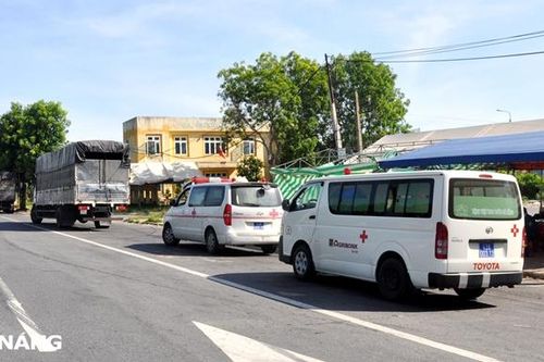 Điều tra 3 trường hợp thuê xe cấp cứu đi từ Thành phố Hồ Chí Minh về Đà Nẵng không khai báo y tế