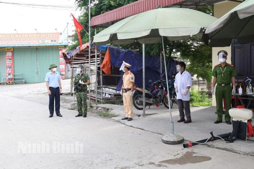 Ninh Bình thành lập Trung tâm Chỉ huy phòng, chống dịch COVID-19